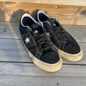 Converse - Converse one star pro. Skriv för mer info. 