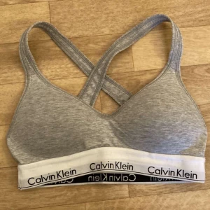 Calvin Klein Bh - En helt ny Calvin Klein Bh, säljer pga för liten😊 