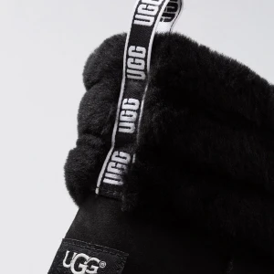 Ugg 37 - Näst intill nya, inköpta för 2100 men säljes för 800, använda enbart ett fåtal gånger✨ 