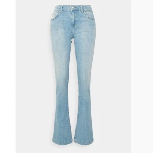 Ltb jeans - Ljusblåa ltb jeans i modellen Fallon. Storlek 27/30, helt oanvända! köparen står för frakten💕