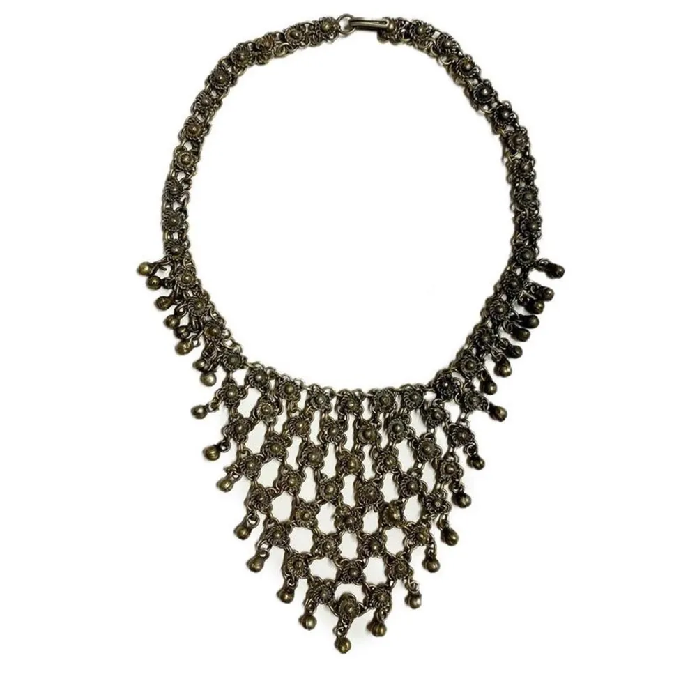 The most beautiful vintage waterfall choker đ€ Very rare đ€in good vintage condition đ€ length 25 cm đ€ Free Shipping đ€. Asusteet.