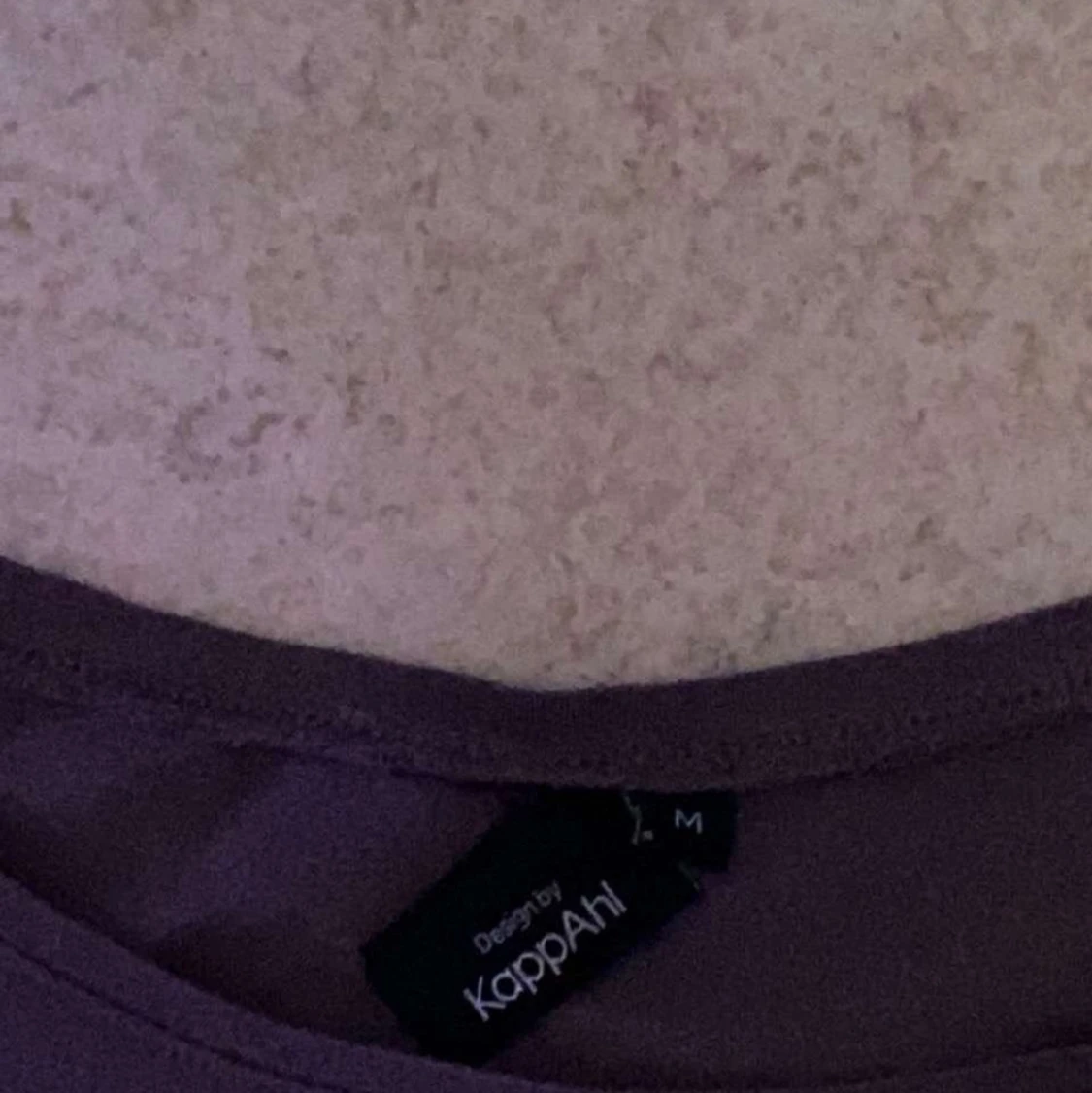 Basic lila t-shirt storlek M