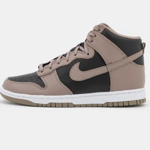 Dunk high fossil moon Stl 38 - Nya! Beställda på zalando kvitto på mejl finns storlek 38