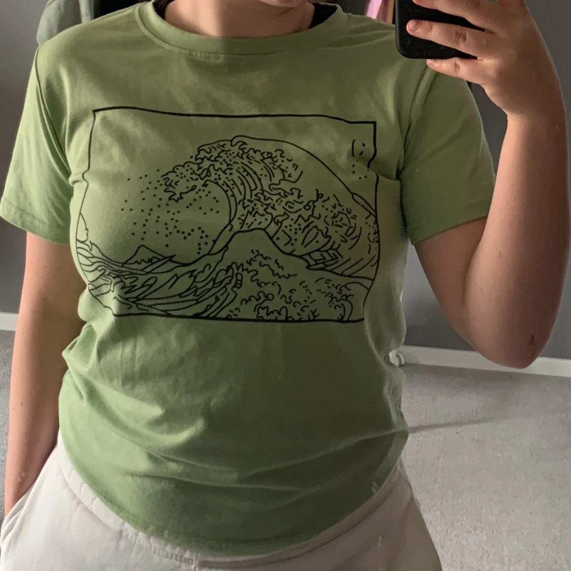 grön t-shirt strl S