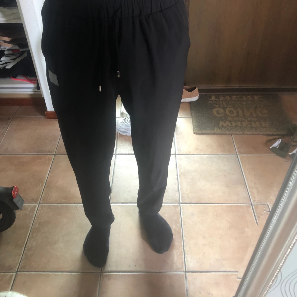 Svarta byxor  - 90