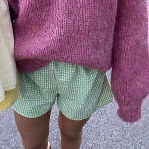 Pyjamasshorts - Snygga gröna pjamasshorts! Perfekta till sommaren⛱💚 (finns en matchande överdel till om någon skulle vara intresserad) 
