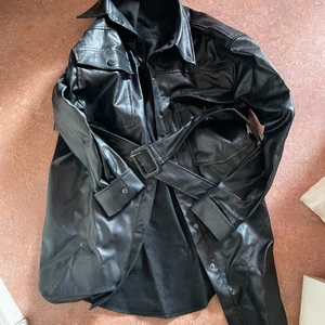 Skinnjacka!  - En helt ny skinnjacka från Shein köpt för 279 var fel storlek! 