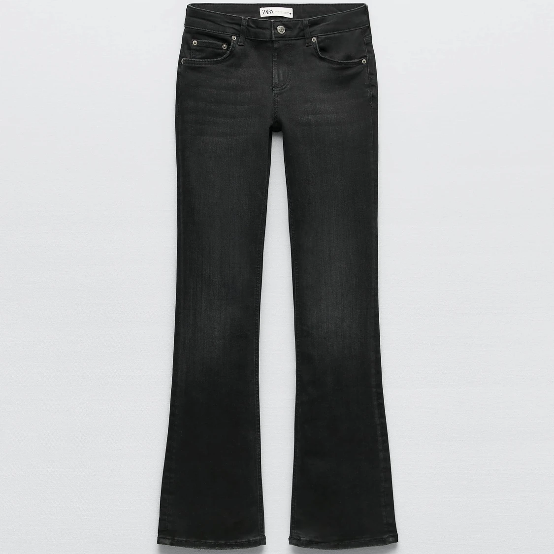 Svarta bootcut jeans