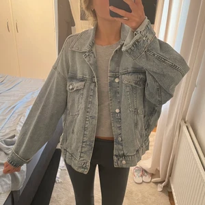 Jeansjacka - Oversized jeansjacka från Hm💓 slutsåld på hemsidan