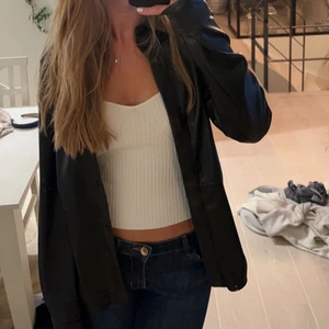 Skinnjacka från hm - Aldrig använd 