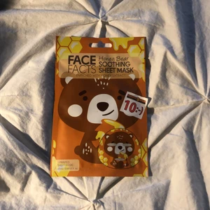 Ansiktsmask  - En bra och billig ansiktsmask som är i bra skick!💓