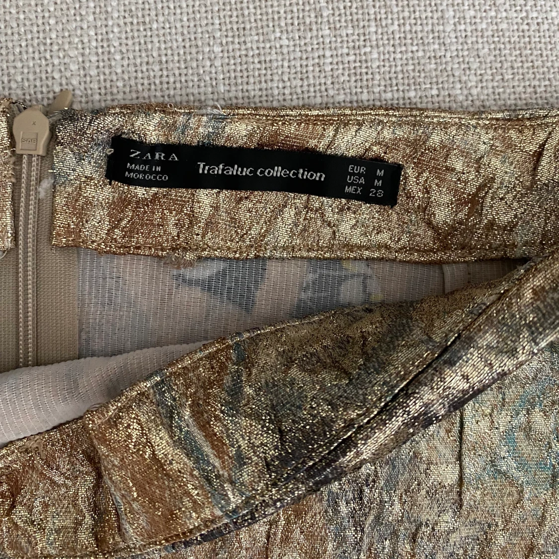 Golden skirt zara  - 90