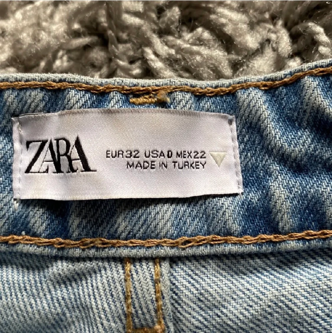 Zara jeans - 90