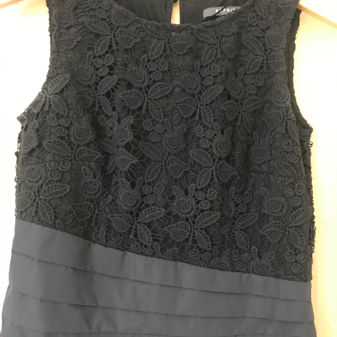 Klänning Esprit ny  - 90