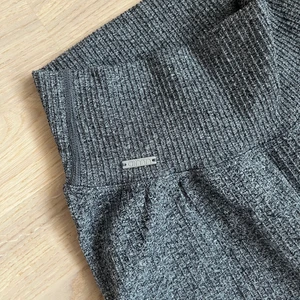 Aim’n tights, stl S  - Gråa ribbade Aim’n tights, storlek S 