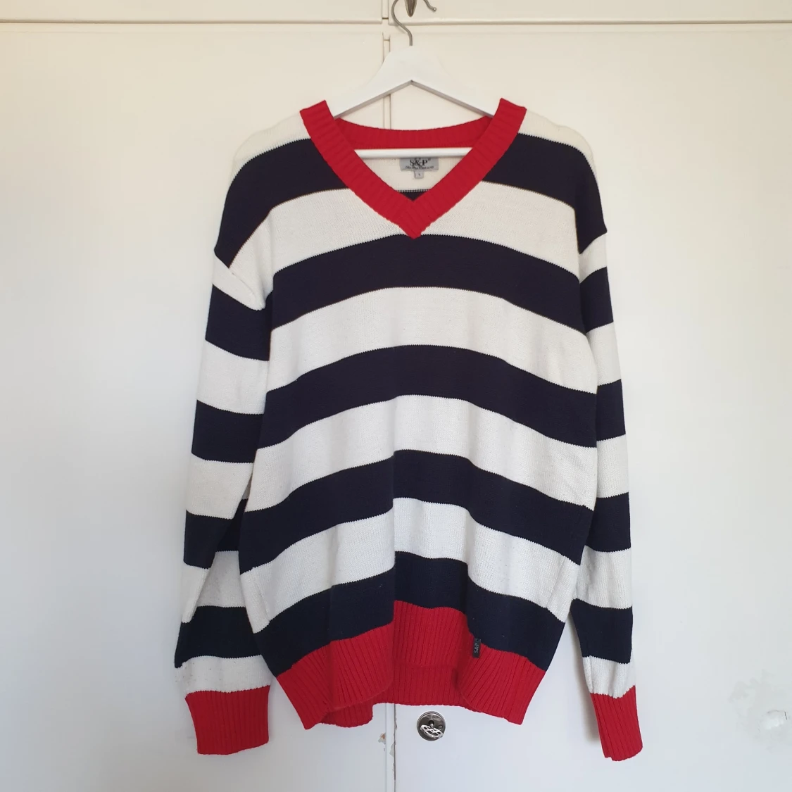 Stickad tröja strl L