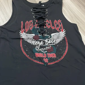 Tröja stl xs - Oanvänd. Köpte den från h&m. 