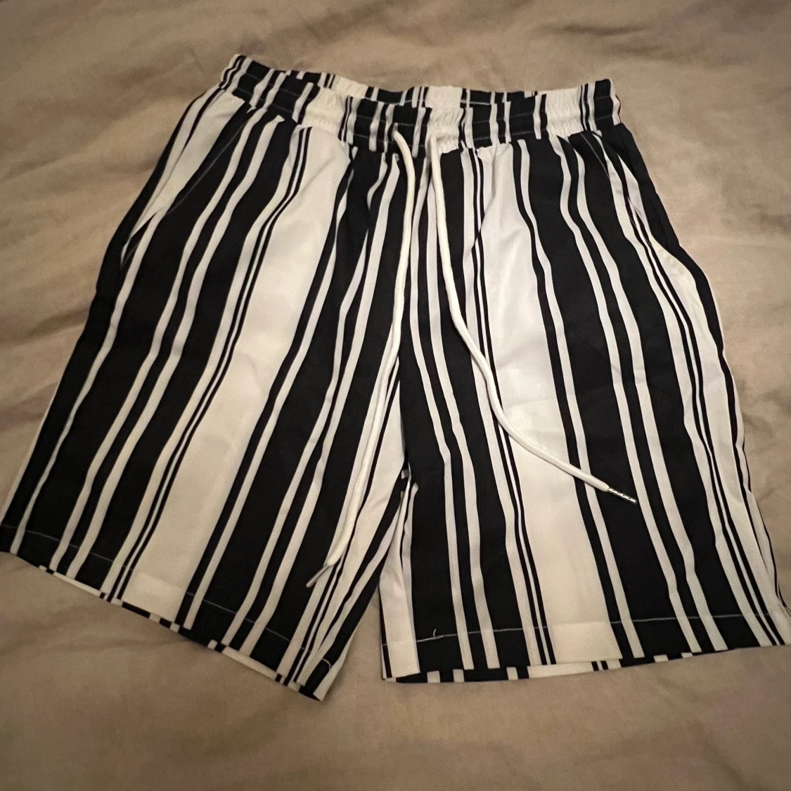 Skjorta med tillhörande shorts storlek S - 90