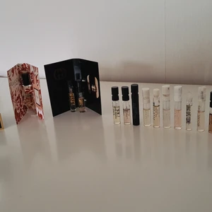 Miniparfymer  - Hej! Jag säljer olika märke parfymer, alla de är 1,5 eller 1,2 ml. Gucci, Hugo Boss, Burberry,  Marc Jacobs..... fraktkostnad är 46kr. Jag tar inte ansvar för posten. 