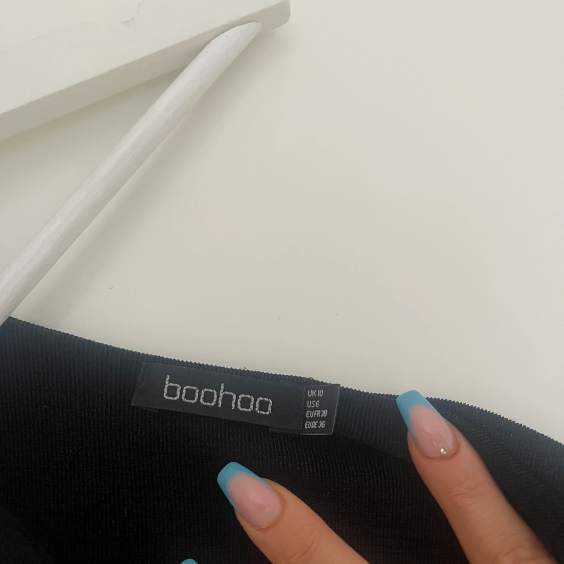 Svart festtopp från boohoo - 90