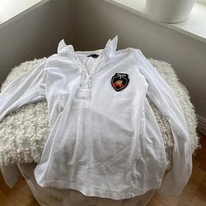 Gant tröja  - Säljer min gant tröja för att den inte kommer till nytta. Använder den inte längre har använt den minst 3 gånger