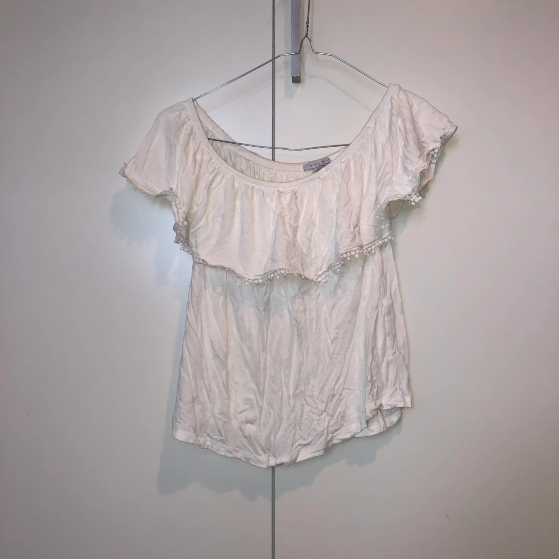 Vit off shoulder tröja