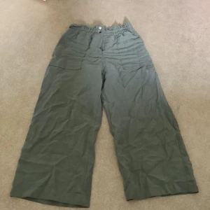 Byxor - Byxor från Zara, kidz sektionen. Strl 164.                                    150kr