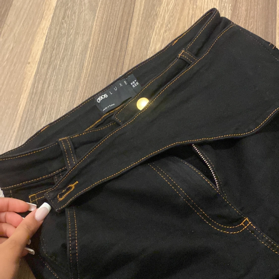 Asos svarta byxor - 91