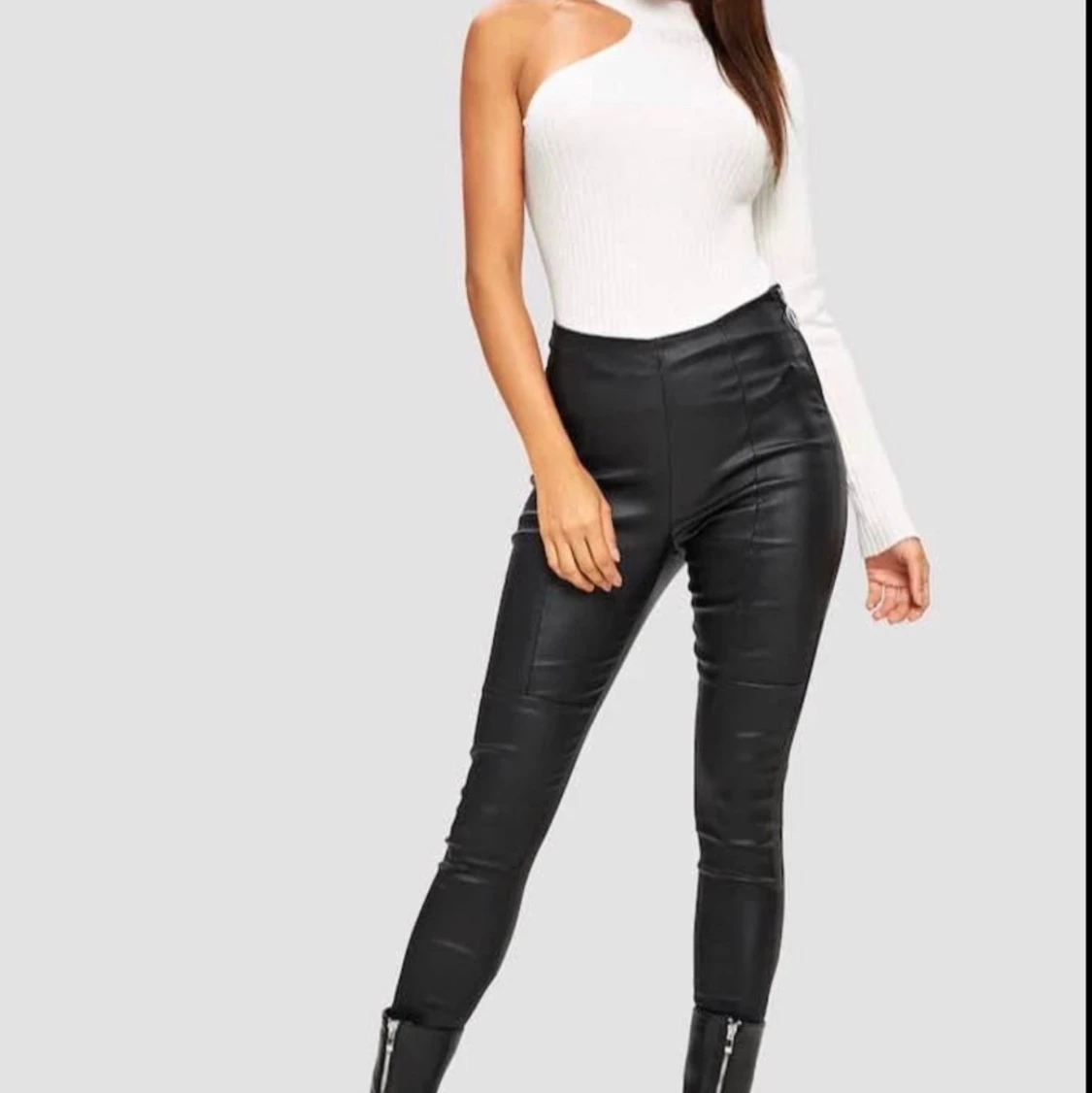 Enärmad tröja topp halterneck - 90