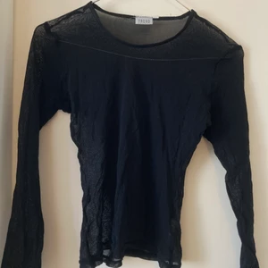 Mesh tröja - Så snygg tröja i Mesh material som tyvärr inte kommer till användning. 