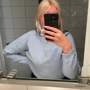 Tröja  - Ljusblå tröja från Lager 157 