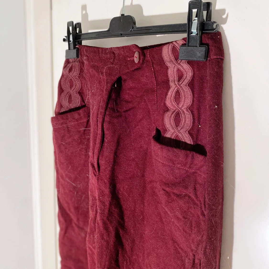 Vinröda byxor storlek S - 90