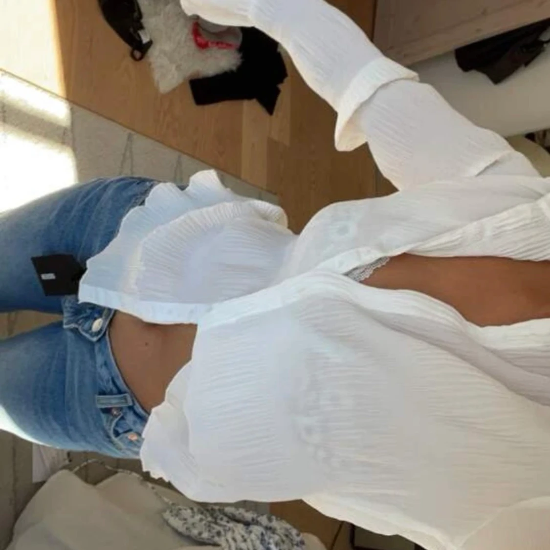 Fin blus med knappar hela vägen upp