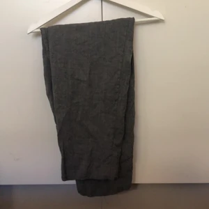 Grå kostymbyxa - Grå kostymbyxa 