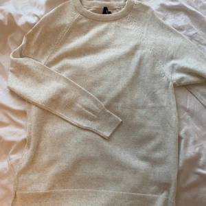 Grå stickad - Grå stickad, som inte sticks något alls