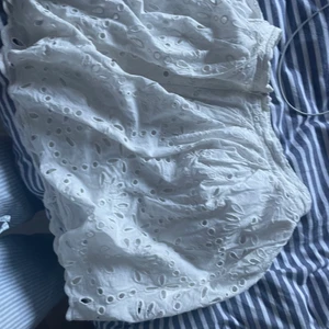 Sommar kjol - Vit kjol från hm knappt använd