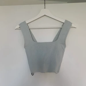 Stickat linne  - Stickat linne från H&M. Aldrig använd! 