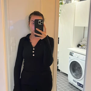 Topp med strass - Köpt på New yorker, aldrig använd. 