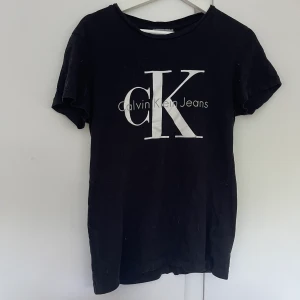 Calvin Klein t shirt - Fint skick!