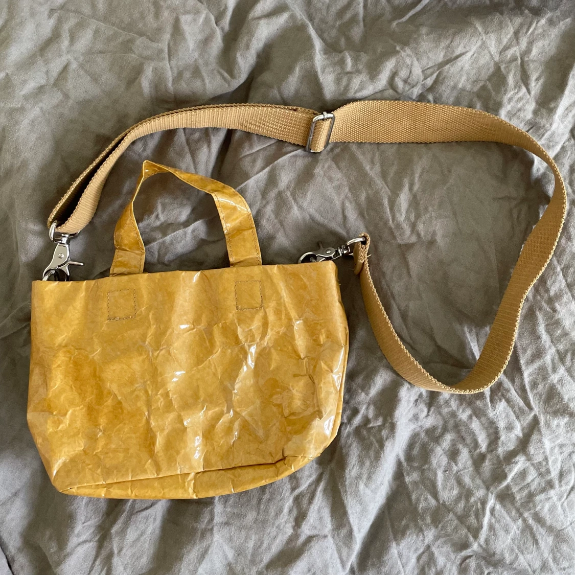 Handväska WEEKDAY - 90