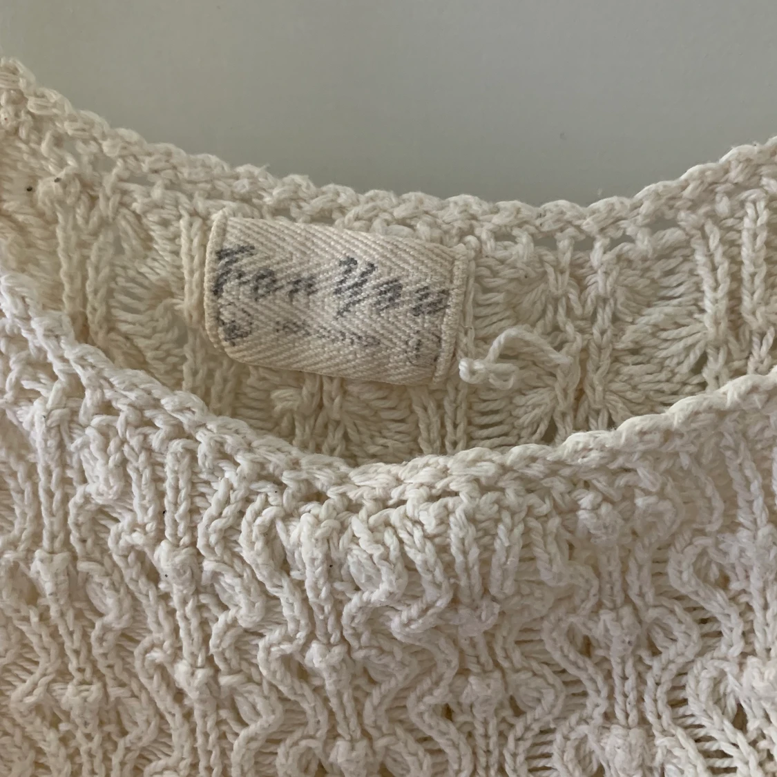 Vitt stickat linne - 90