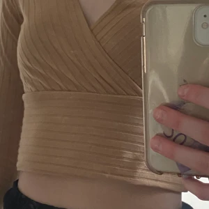 Tröja - Aldrig andvänt. 