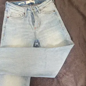 Jeans från mango 