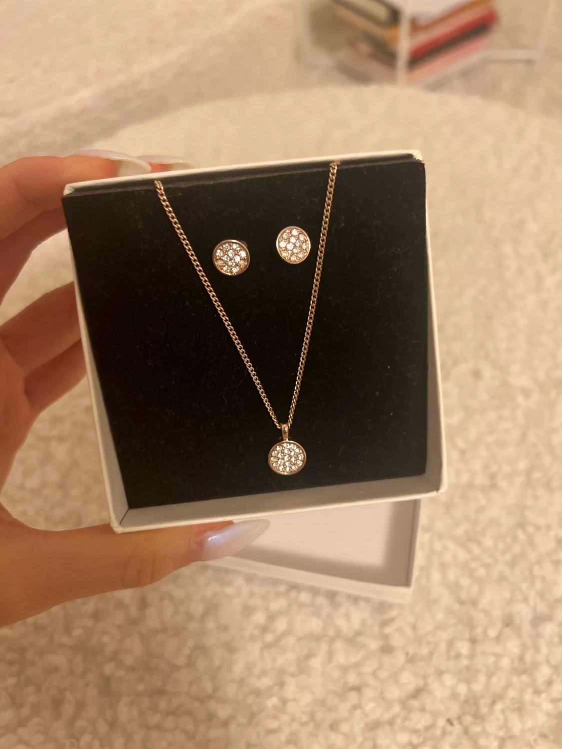 Pilgrim rose halsband örhängen set smycken