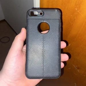 Iphone 7-8 plus skal - Säljer mitt skal till iphone 7-8 plus då jag ej använder det!