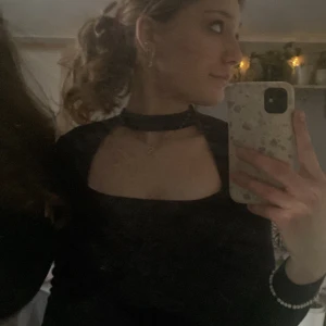 Zara tröjan  - As snygg fest tröja  Använt fåtal gånger så nyskick ❤️❤️