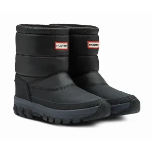 Nya Hunter boots - Säljer ett par helt nya boots från hunter i storlek 38  Modellen heter Insulated snow boots  Inköpta för 1400:-