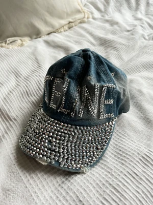 Paljett keps - Keps köpt utomlands, köparen står för frakten 