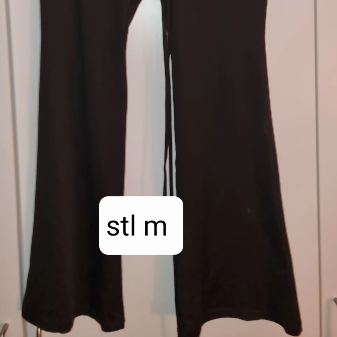 Byxor med snörning runt midja - 90