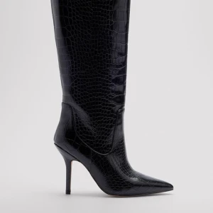 Boots Na-kd - Boots från na-kd, använda en gång. Klackhöjd 10cm 